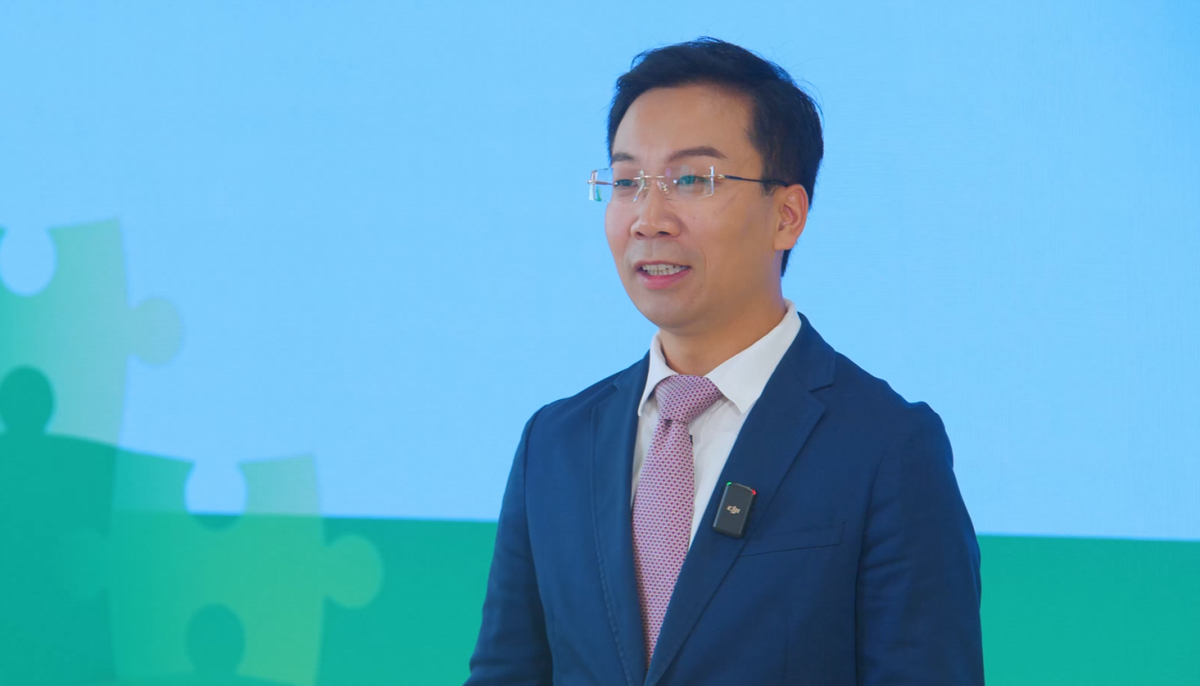 河南师范大学党委学生工作部副部长、河南省高校心理健康教育名师工作室主持人周社刚授课 河南师范大学党委学生工作部副部长、河南省高校心理健康教育名师工作室主持人周社刚授课